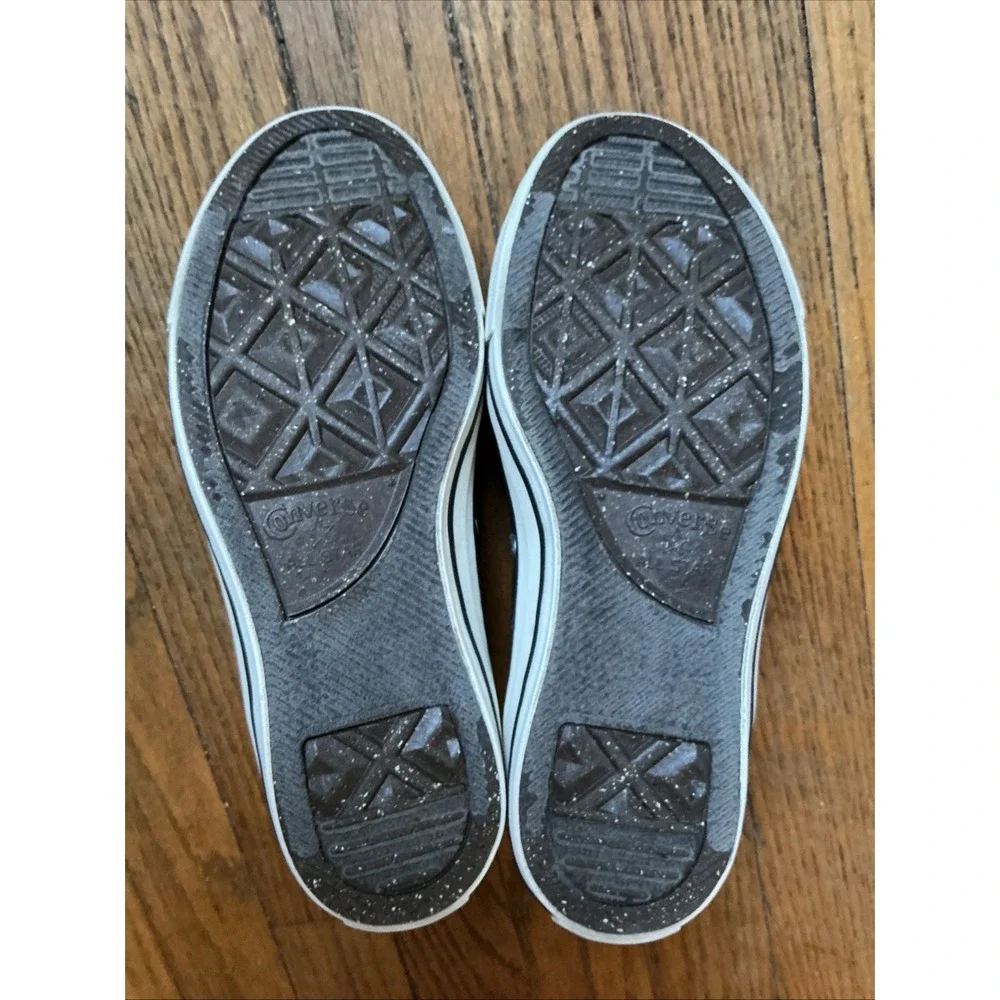 Converse product very